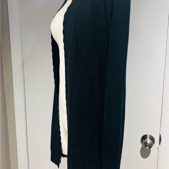 Sacred Threads Black Cardigan with Elegant Wavy Trim - Picture 4 of 15